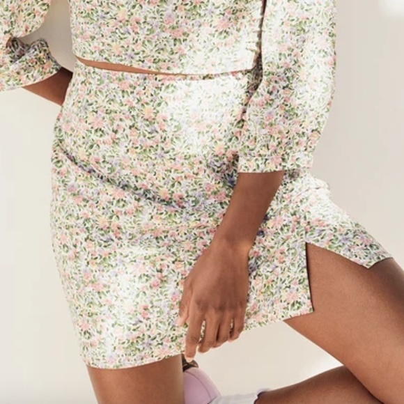 Lulus Even Sweeter Button Front Miniskirt - White Floral Print - Picture 1 of 3